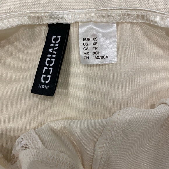 Lace detail satin top - Picture 6 of 6